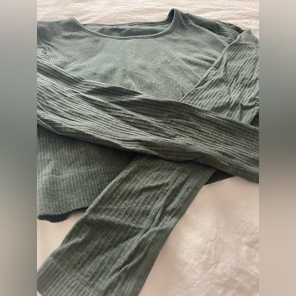 Lululemon | Ebb to Street Long Sleeve Shirt in Smoked Spruce - Picture 6 of 7